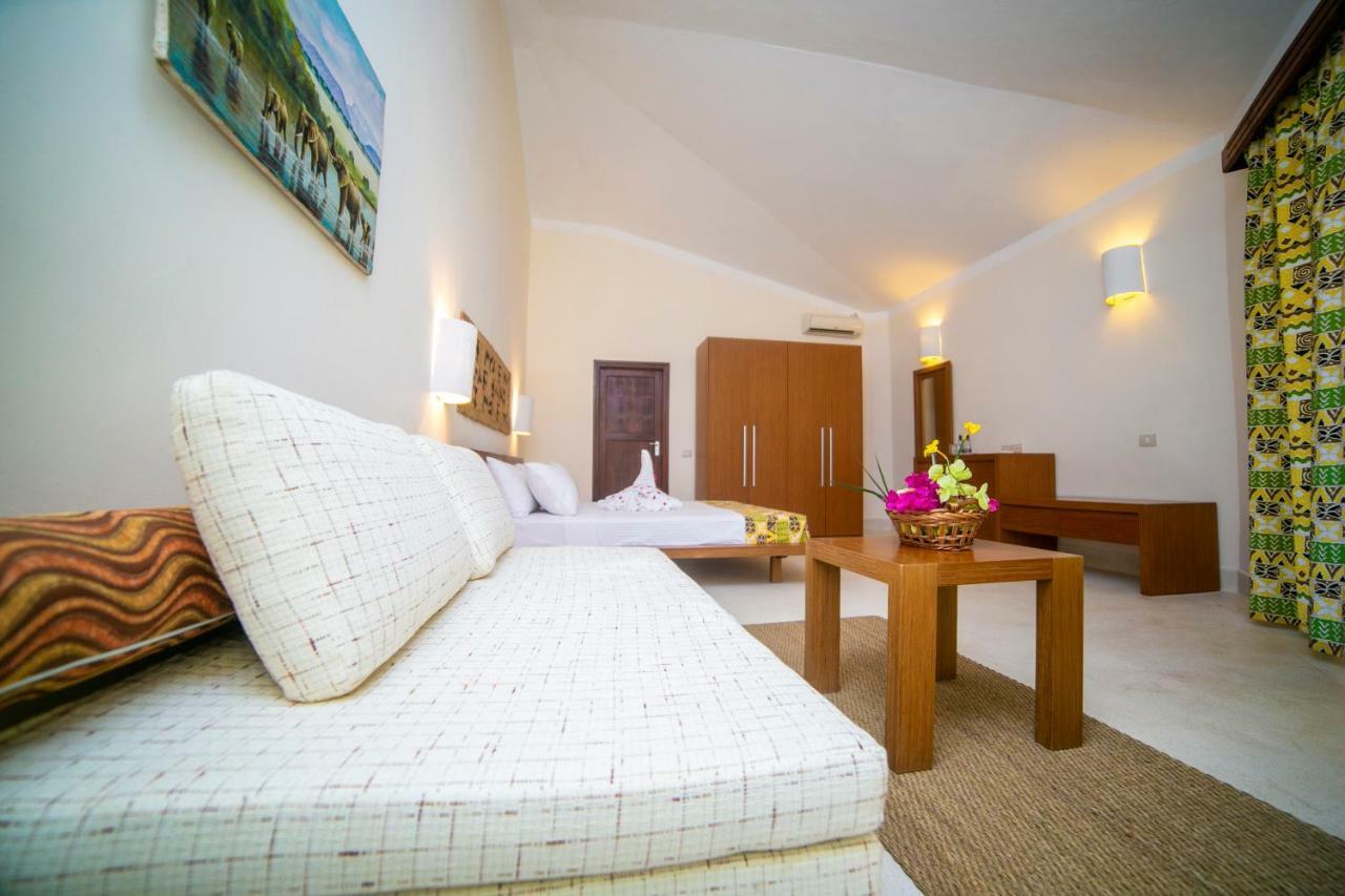 The One Hotel Watamu Bagian luar foto